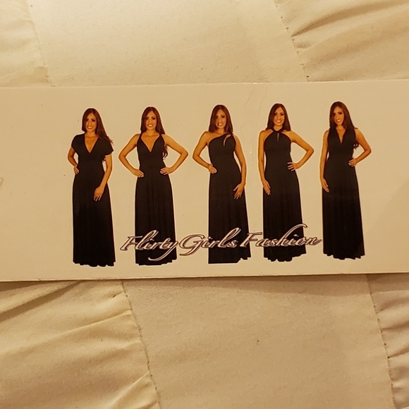 Multi style dress - Picture 3 of 3